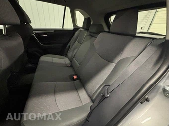 2025 Toyota RAV4 XLE - miniatura 9