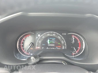 2025 Toyota RAV4 XLE - miniatura 12