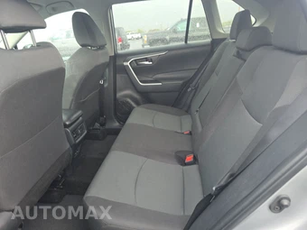 2025 Toyota RAV4 XLE - miniatura 13