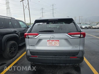 2025 Toyota RAV4 XLE - miniatura 5