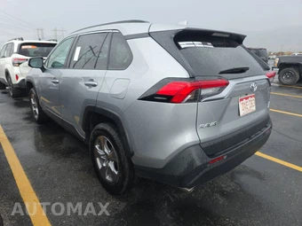 2025 Toyota RAV4 XLE - miniatura 6