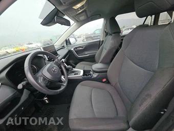 2025 Toyota RAV4 XLE - miniatura 7