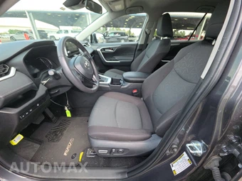 2025 Toyota RAV4 XLE - miniatura 13
