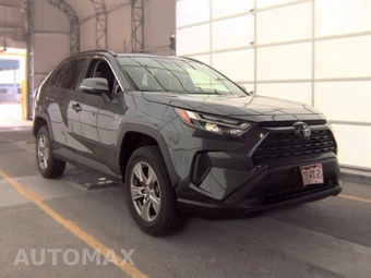 2025 Toyota RAV4 XLE - miniatura 4
