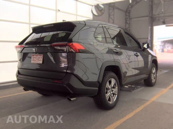 2025 Toyota RAV4 XLE - miniatura 5