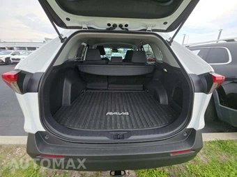 2025 Toyota RAV4 XLE - miniatura 14