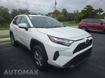 2025 Toyota RAV4 XLE - miniatura 4
