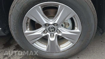 2025 Toyota RAV4 XLE - miniatura 24