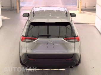 2025 Toyota RAV4 XLE - miniatura 5