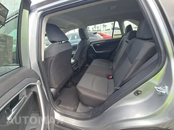 2025 Toyota RAV4 XLE – miniatura 19