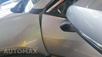 2025 Toyota RAV4 XLE – miniatura 25