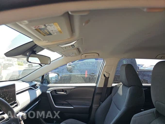 2025 Toyota RAV4 XLE – miniatura 14