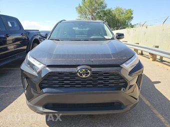 2025 Toyota RAV4 XLE – miniatura 2