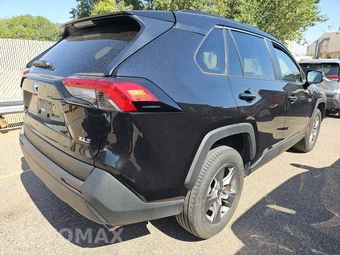 2025 Toyota RAV4 XLE – miniatura 4