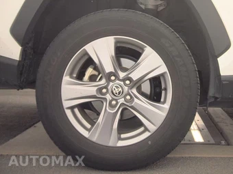 2025 Toyota RAV4 XLE – miniatura 11