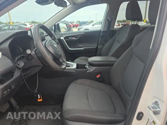 2025 Toyota RAV4 XLE – miniatura 13