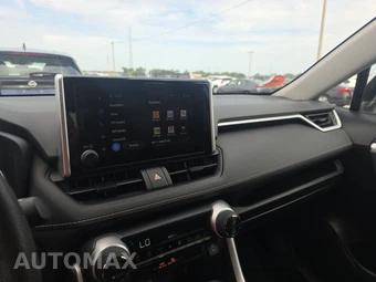 2025 Toyota RAV4 XLE – miniatura 17
