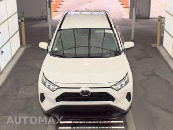 2025 Toyota RAV4 XLE – miniatura 2