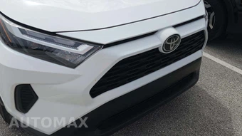 2025 Toyota RAV4 XLE – miniatura 25