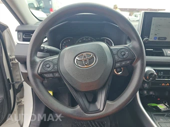 2025 Toyota RAV4 XLE – miniatura 16