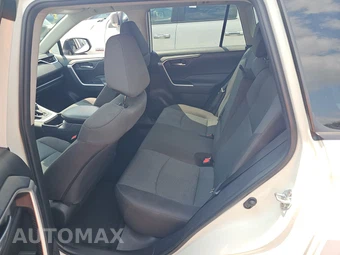 2025 Toyota RAV4 XLE – miniatura 19