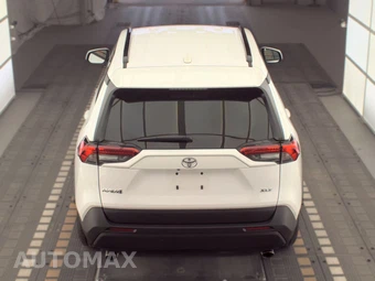 2025 Toyota RAV4 XLE – miniatura 6