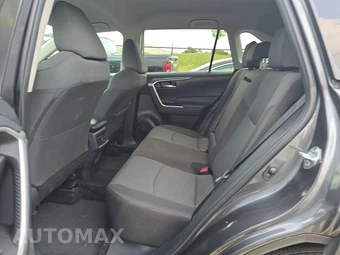 2025 Toyota RAV4 XLE - miniatura 19