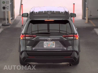 2025 Toyota RAV4 XLE - miniatura 6