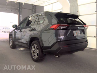 2025 Toyota RAV4 XLE - miniatura 8