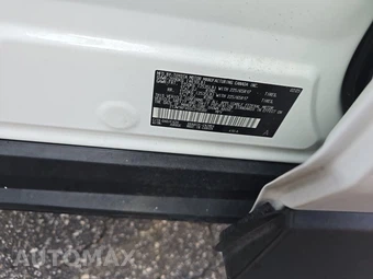 2025 Toyota RAV4 XLE – miniatura 21
