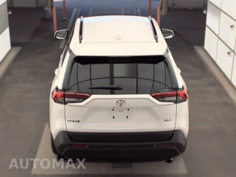 2025 Toyota RAV4 XLE – miniatura 6