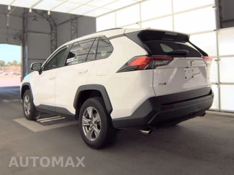 2025 Toyota RAV4 XLE – miniatura 8