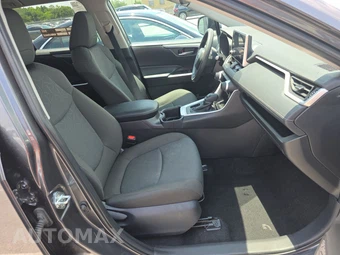 2025 Toyota RAV4 XLE – miniatura 14
