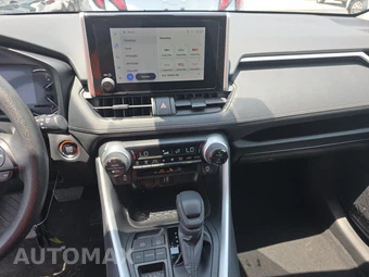 2025 Toyota RAV4 XLE – miniatura 17