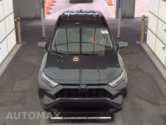 2025 Toyota RAV4 XLE – miniatura 2