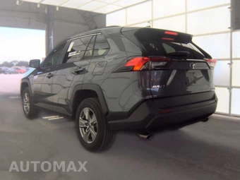 2025 Toyota RAV4 XLE – miniatura 8