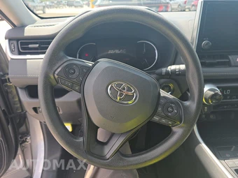 2025 Toyota RAV4 XLE - miniatura 16
