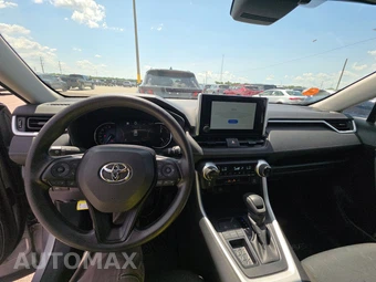 2025 Toyota RAV4 XLE - miniatura 17