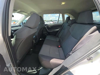 2025 Toyota RAV4 XLE - miniatura 19
