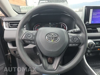 2025 Toyota RAV4 XLE - miniatura 10