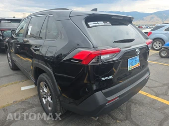 2025 Toyota RAV4 XLE - miniatura 6
