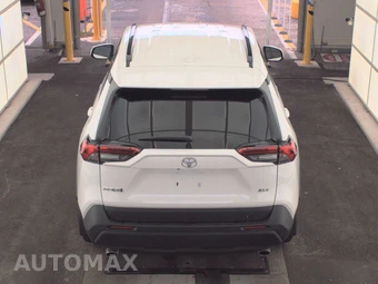 2025 Toyota RAV4 XLE – miniatura 5
