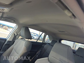 2025 Toyota RAV4 XLE - miniatura 17