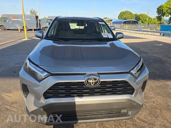 2025 Toyota RAV4 XLE - miniatura 2