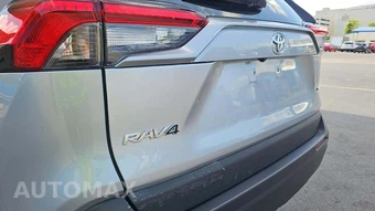 2025 Toyota RAV4 XLE - miniatura 20