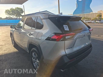 2025 Toyota RAV4 XLE - miniatura 6