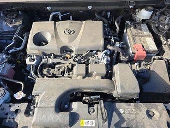 2025 Toyota RAV4 XLE – miniatura 16