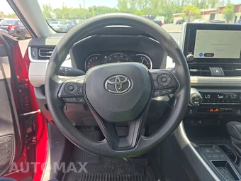 2025 Toyota RAV4 XLE - miniatura 10