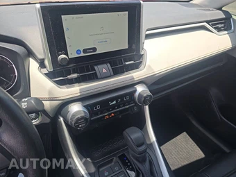 2025 Toyota RAV4 XLE - miniatura 11