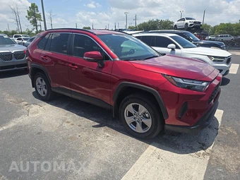 2025 Toyota RAV4 XLE - miniatura 3